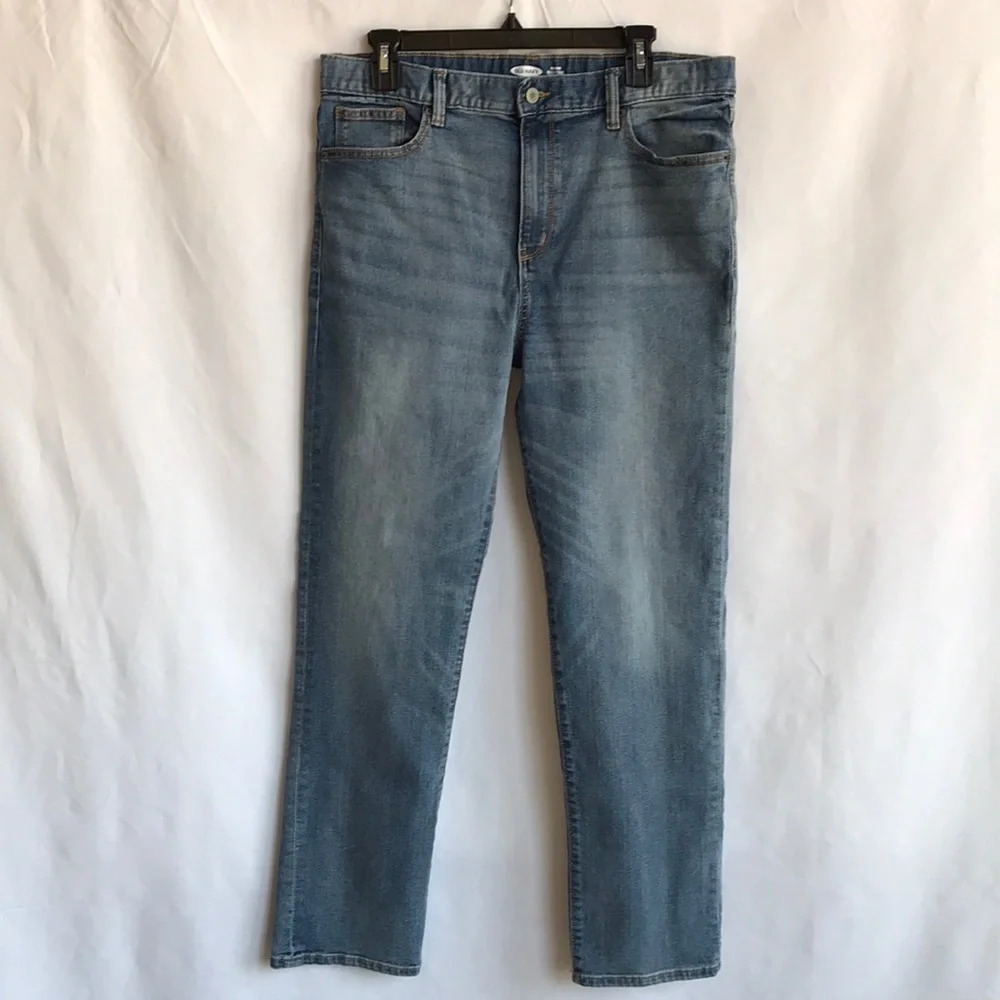 Old Navy light wash stretch skinny jeans, size 20